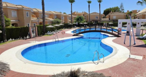 Homes of Spain, Casa Duplex Playas del Sur, 400m del mar , WIFI